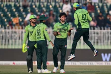 Wasim takes three as Sri Lanka fall for 211.webp