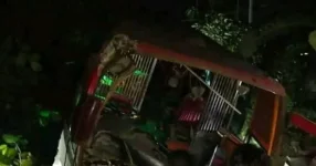Five killed as bus hits truck in Sitakunda.webp