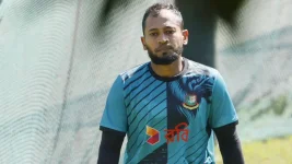 Mushfiqur Rahim trains early before 100th Test.webp