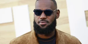 LeBron James criticizes Texas trooper in SC tunnel.webp