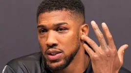 Jake Paul to fight Anthony Joshua in Miami on Dec 19.webp