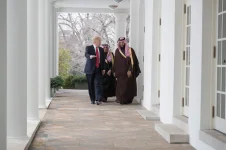 Trump praises Saudi crown prince on rights.webp
