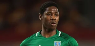 Osaze Urhoghide wants to play for the Super Eagles.webp