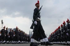 PDRM eases rules for non-Bumi recruits.webp