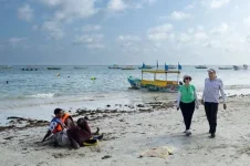 Tourists return to Mogadishu beaches.webp