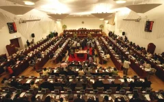Mozambique details supplier debts.webp