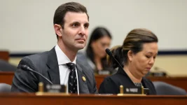 Deluzio faces bomb threats after Trump's attack.webp