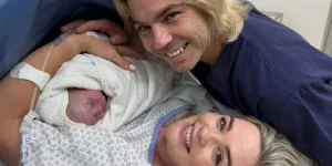 Faf de Klerk celebrates new baby with Mine.webp