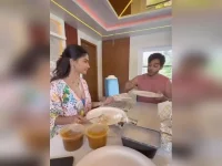 Ishaan Khatter gives Pooja Hegde royal injustice.webp