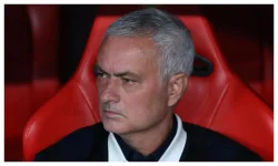 Mourinho accuses players of betrayal despite win.webp