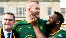 Kolisi celebrates Snyman's 50th Test cap.webp