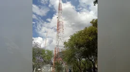 Man climbs tower, dances, then jumps to his death.webp