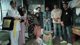 Charity steps in to help elderly woman after days without food.gif