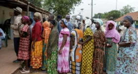 Guinea-Bissau votes amid political turmoil and opposition exclusion.webp