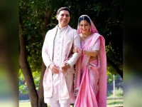 Smriti Irani celebrates Ashlesha and Sandeep's marriage after 23 years.webp