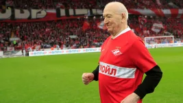 Football legend Nikita Simonyan, 99, passes away.webp