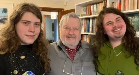 Sperm donor meets sons for the first time after 18 years.webp