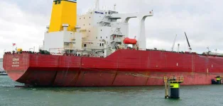 Dark Fleet Tankers Flock to Gambian Registry.webp