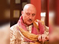 Anupam Kher reveals wild De Niro feud before Hollywood bond.webp