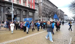 Admin workers rage over crumbs.webp