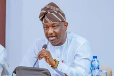 Dana Air faces asset hunt, refunds promised for stranded flyers.webp
