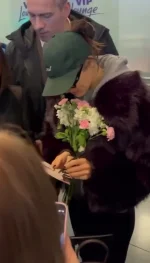Hande Erçel charms Moscow, birthday wishes mix with movie magic.webp