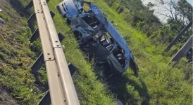 Toll road crash claims five lives, blowout and speed blamed.webp
