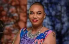 Pascaline Edwards claps back at mom-shamers, family first.webp