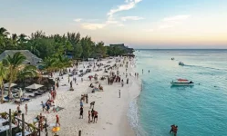 Zanzibar nears a million tourists, island basks in the spotlight.webp