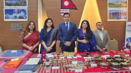 Nepal steals the show at the Dhaka bazaar, food and crafts wow crowds.gif
