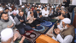 DU prayers unite campus, Khaleda Zia’s recovery in focus.gif