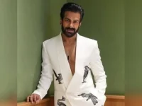 Karan Veer Mehra names his dream trio, cinema icons shape his craft.webp
