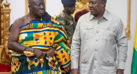 Otumfuo mediates Bawku peace breakthrough, reports to President Mahama.webp