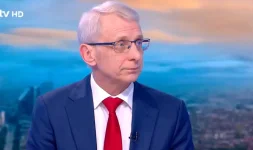 Denkov demands government resignation after massive protest.webp