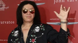 Gene Simmons to lobby Senate for artist radio pay, citing unfair loophole.webp