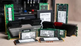 AI demand empties shelves, memory prices hit record highs.webp