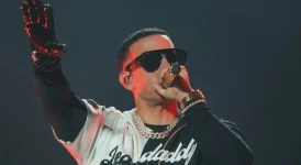 Daddy Yankee sues ex-wife, former manager over $3M royalty scheme.webp