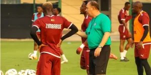 Warriors scramble as foreign stars arrive late.webp