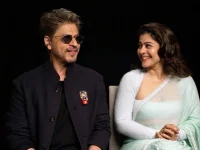 SRK and Kajol bronze moment, DDLJ memories light up London.webp