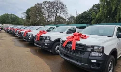 Mnangagwa hands Youth Ministry new cars, targets empowerment.webp