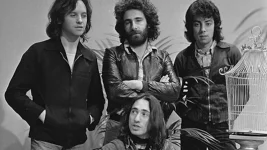 10cc writer sues ex-manager, US rights row.webp