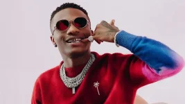 Wizkid hypes Asake, wants him singing at his wedding.webp