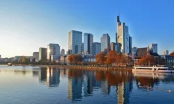 Latham snags top PE partners from Freshfields, German market jolted.webp