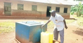 Solar-powered water system transforms Bulaza, ending decades of water woes.webp