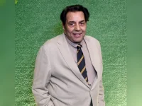 Hema Malini honors Dharmendra with heartfelt film tribute.webp