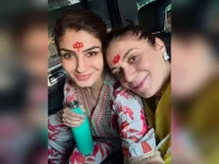 Raveena’s temple tour, girl gang in tow.webp