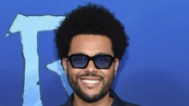 The Weeknd keeps his crown, not his cash.webp