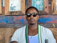 Andile Ncube roasts SAMA31's empty seats, demands reboot.webp