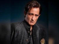 Smriti Irani hails Akshaye Khanna in Dhurandhar.webp