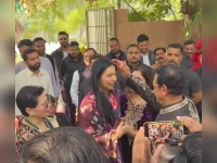 Tanya Mittal's home, skips dad's name for peace.webp
